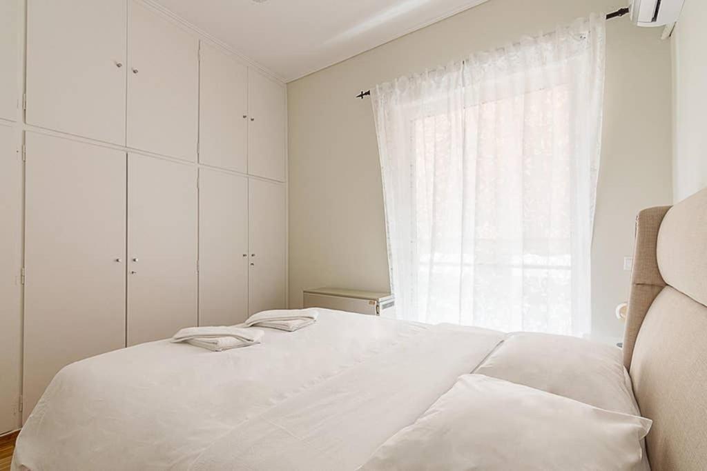 Cozy Flat With 1 Bedroom Next To Metro Station Athen Exterior foto