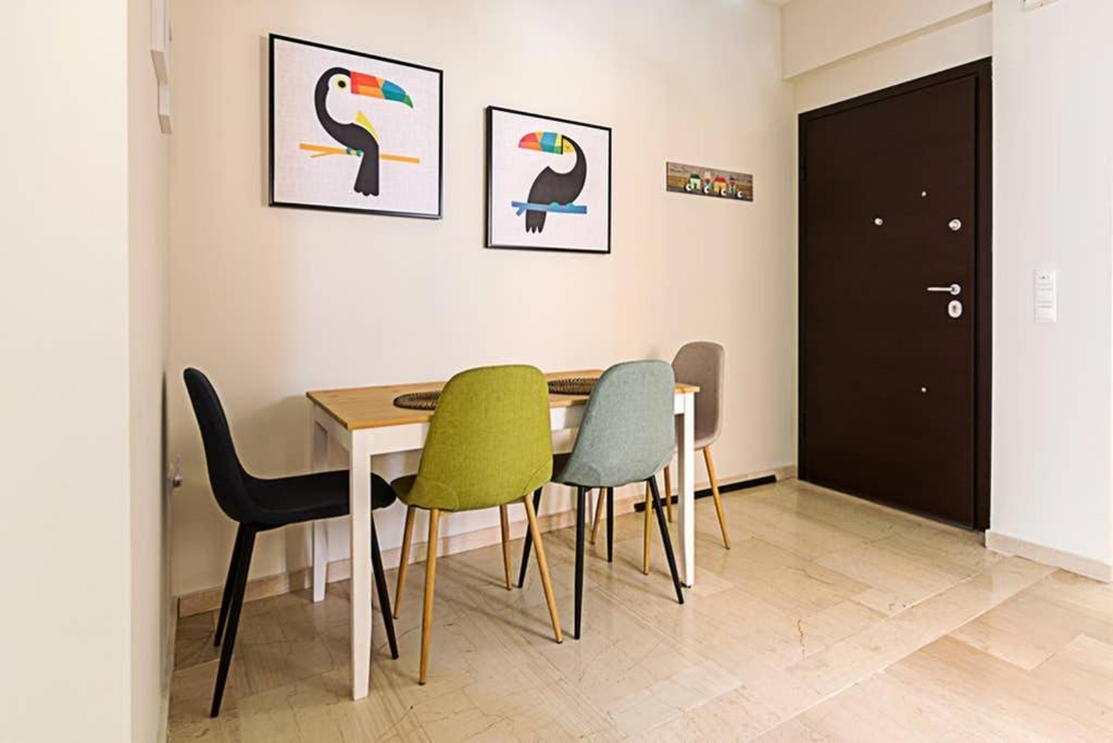 Cozy Flat With 1 Bedroom Next To Metro Station Athen Exterior foto