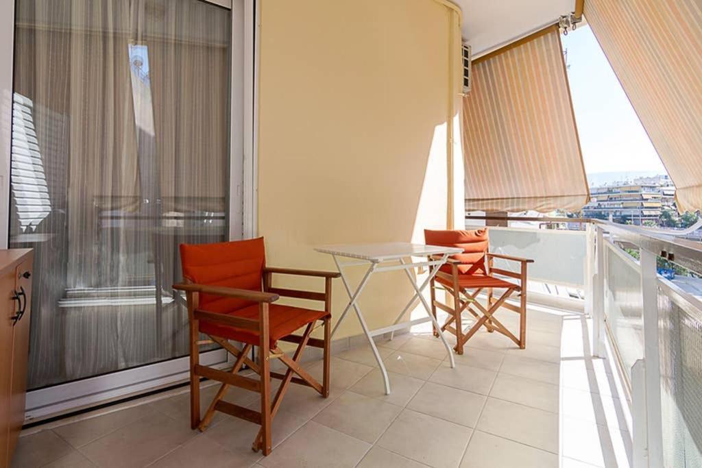 Cozy Flat With 1 Bedroom Next To Metro Station Athen Exterior foto