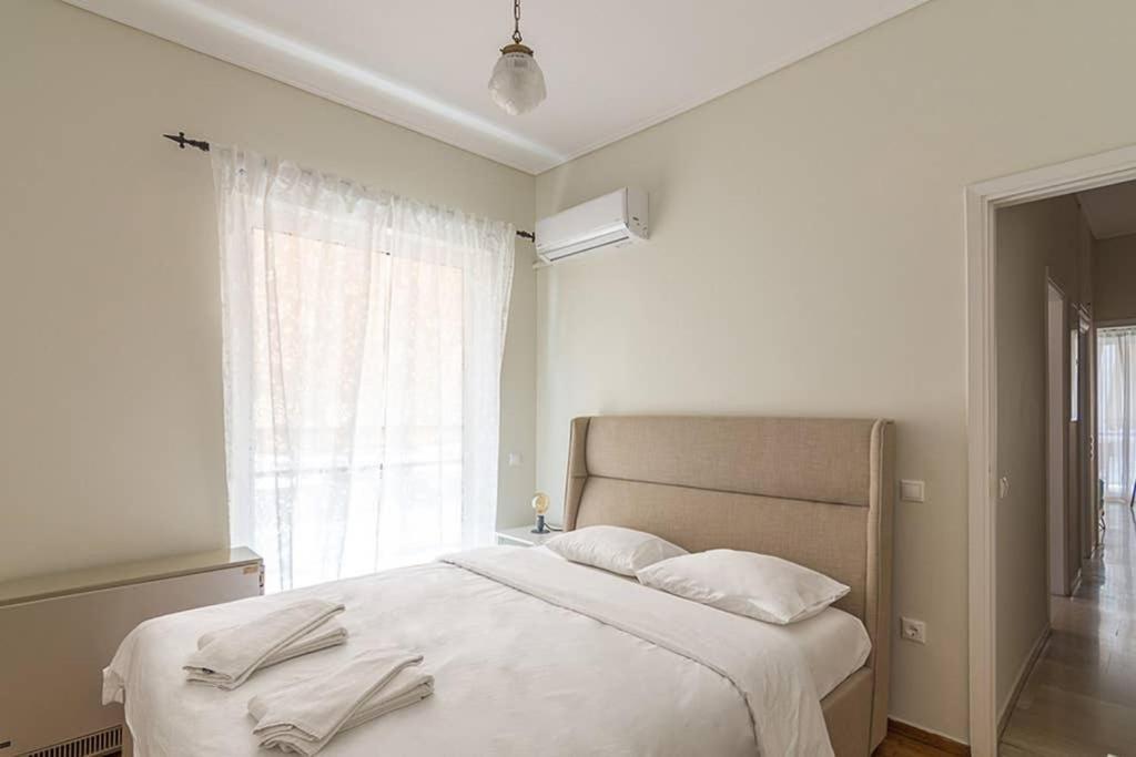 Cozy Flat With 1 Bedroom Next To Metro Station Athen Exterior foto
